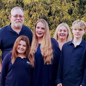 Meet your Posher, Mitzi